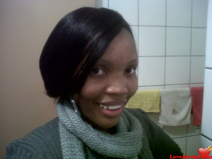 Lu24 African Woman from Pretoria