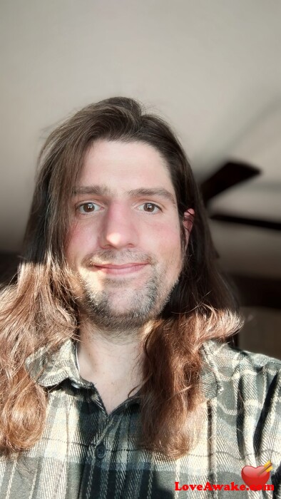 jamescollart83 Canadian Man from Barrie