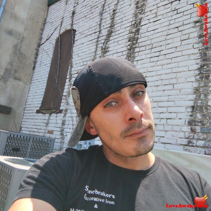Awakelove77 American Man from Bangor