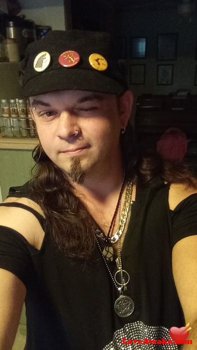 JustMe4242 American Man from Farmington