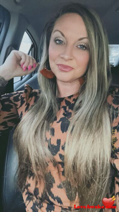 follyd10 American Woman from Belleview
