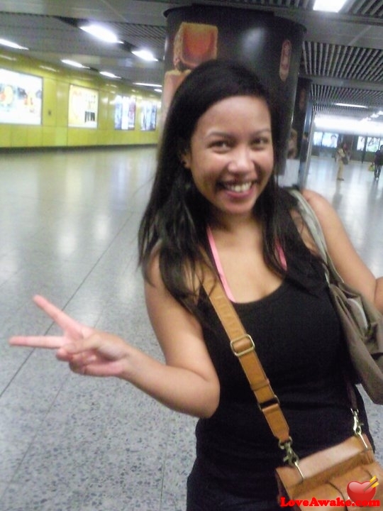 Pealeelo Hong Kong Woman from Causeway Bay