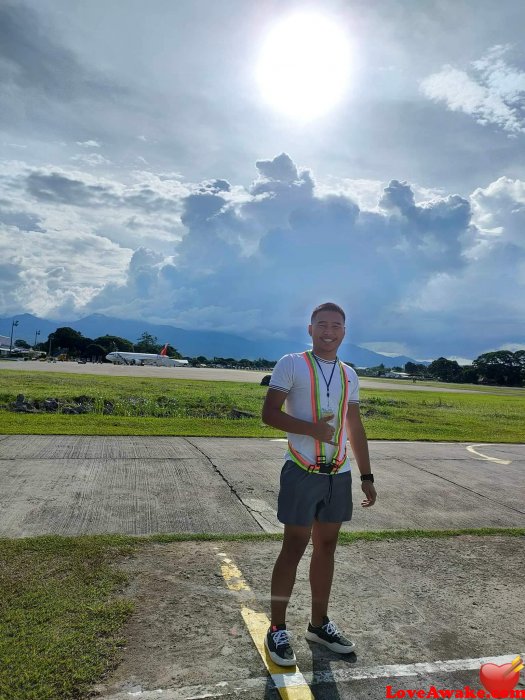 VigilantHero Filipina Man from Bacolod, Negros