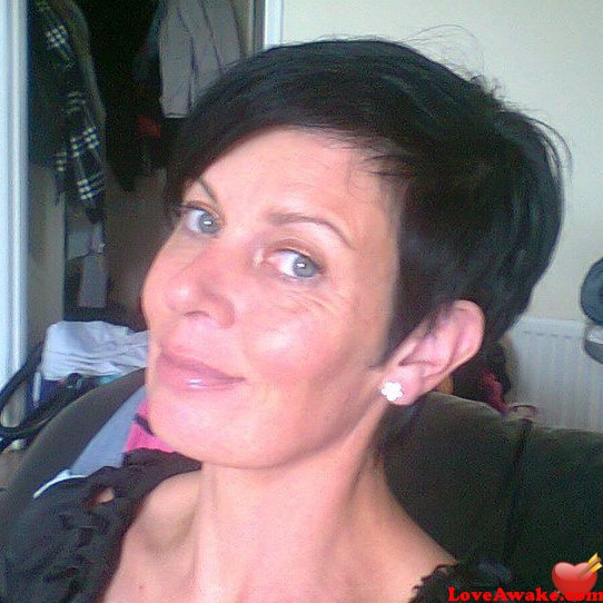 Vicki43 UK Woman from Eastbourne