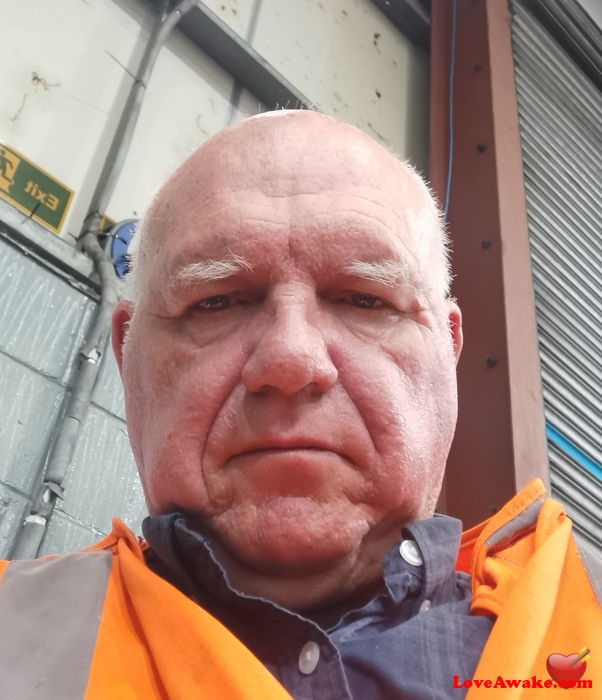 Iamaniceguy661 African Man from Cape Town