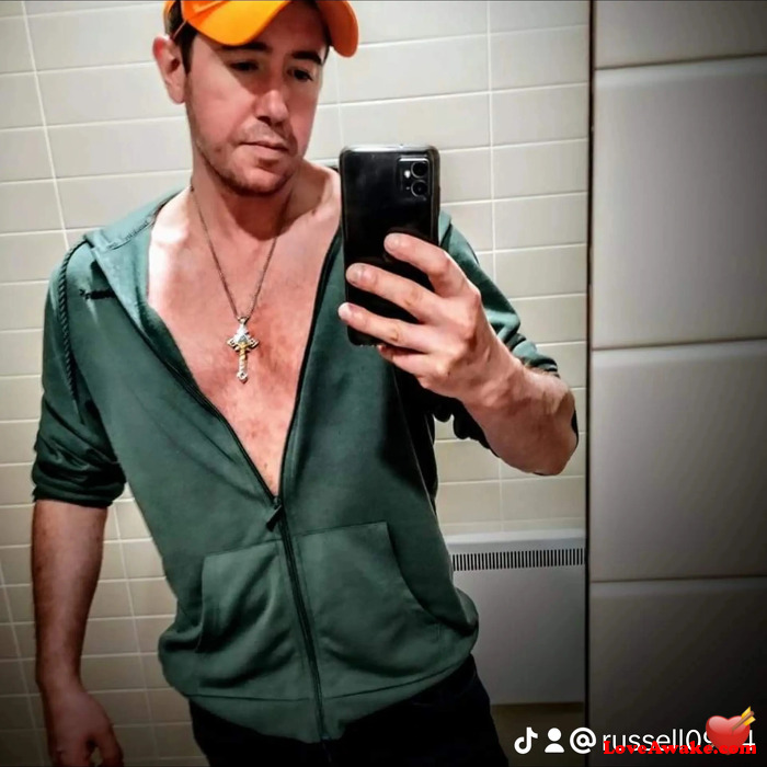 Russell123123 UK Man from Bracknell
