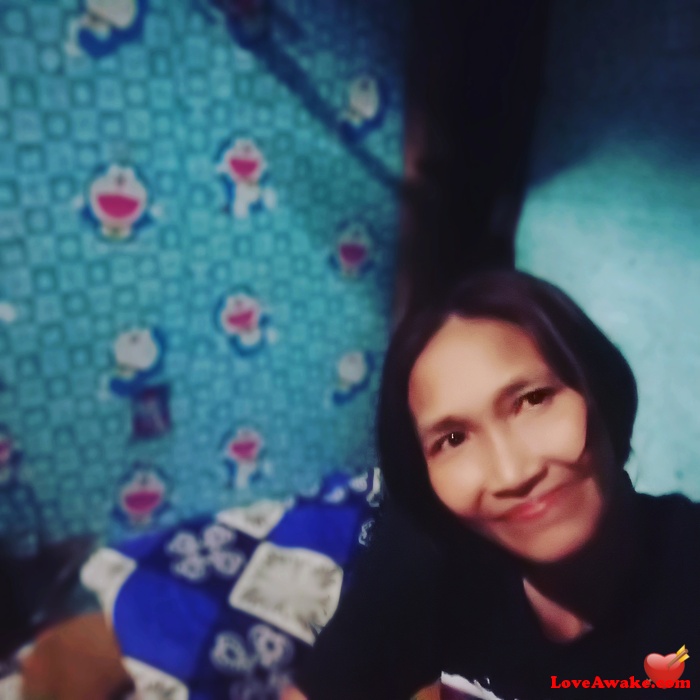 Amarraceline Filipina Man from Manila