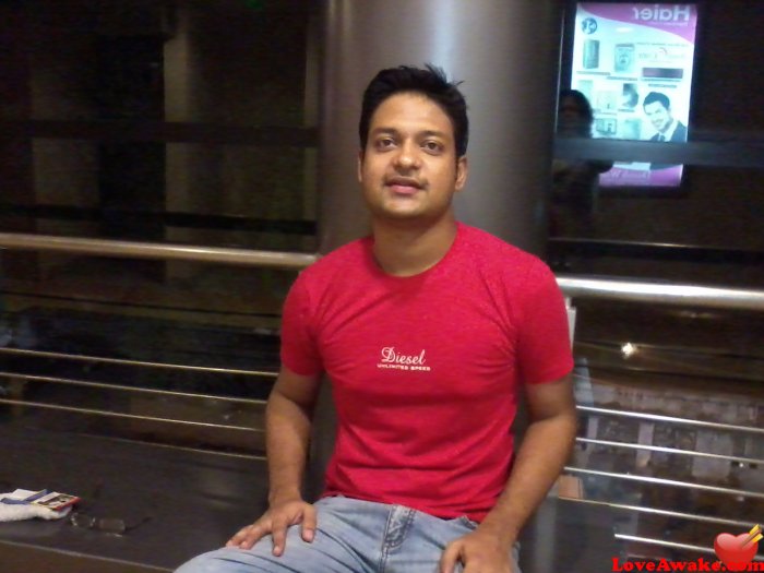 ishansays Indian Man from Kolkata (ex Calcutta)