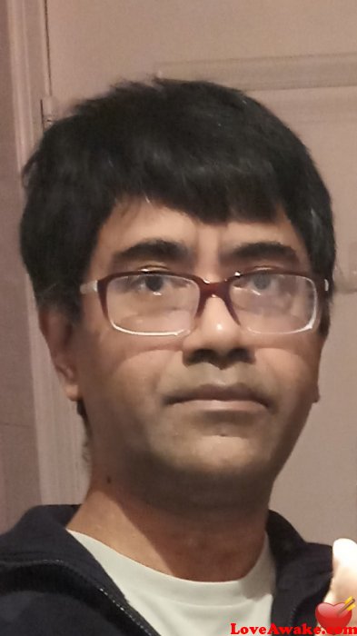 TLR Bangladeshi Man from Dhaka