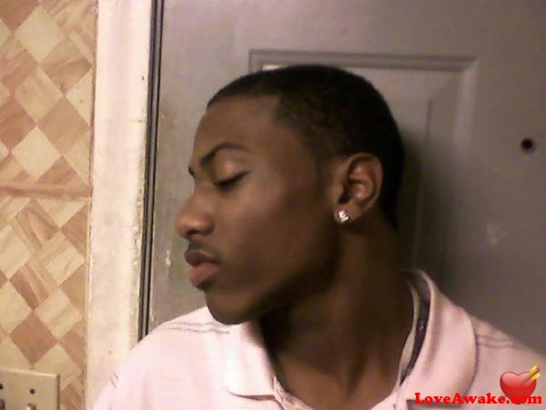 loverboychris91 American Man from New Britain