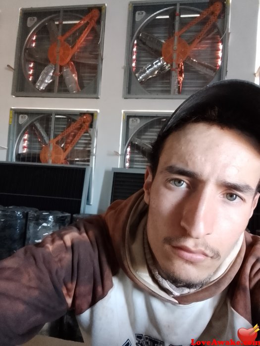 YOUkhd2000 Algerian Man from Arzew