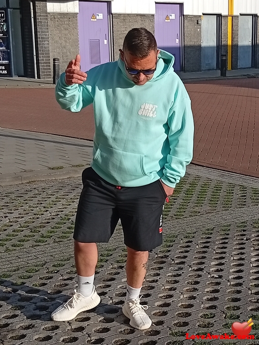 MioMartino Dutch Man from Lelystad