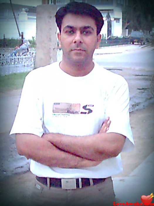 ur2cool2loveyah Pakistani Man from Karachi
