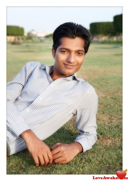 sikanderali Pakistani Man from Karachi
