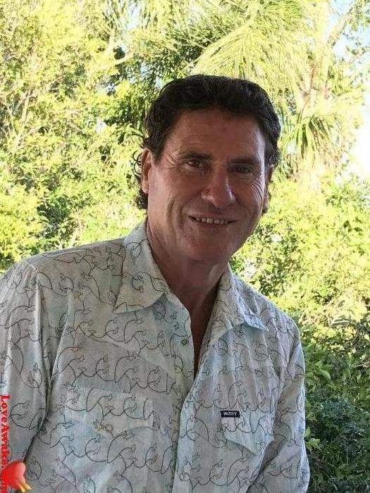 hoff123 Fiji Man from Suva