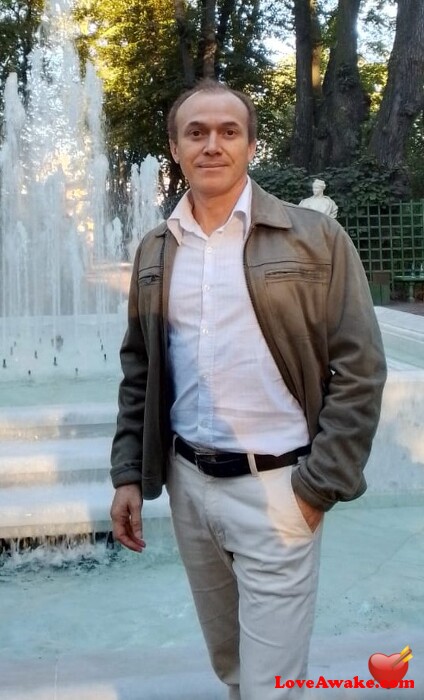 Alfredo777 Austrian Man from Wien = Vienna