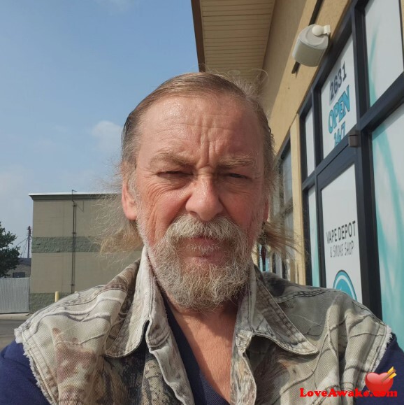 Inlovewitlove American Man from El Cajon