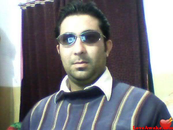 alimunir Pakistani Man from Sialkot