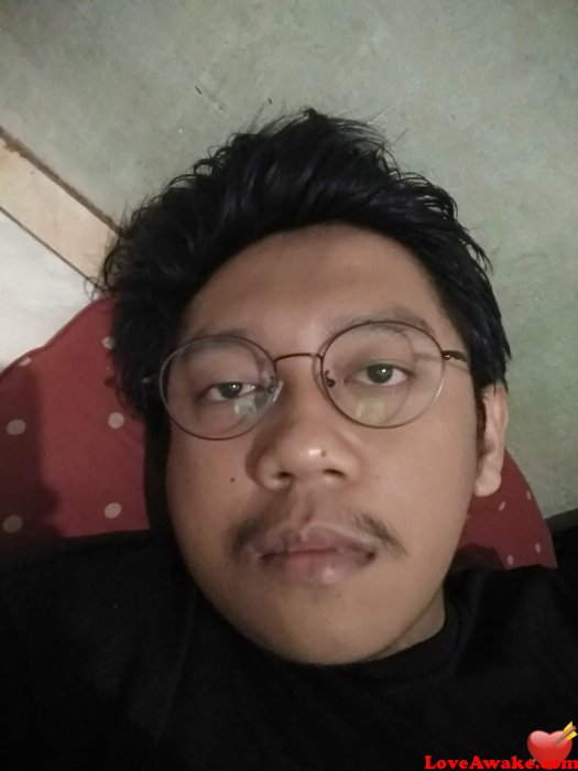 diazardian Indonesian Man from Surabaya