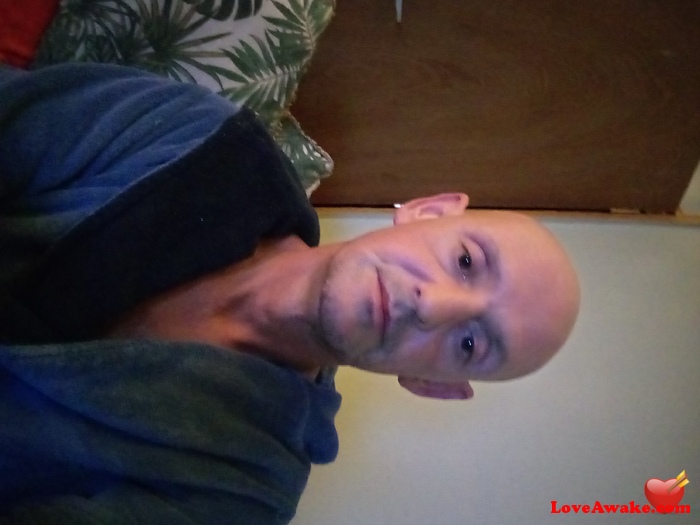 Courtney73 UK Man from Southend