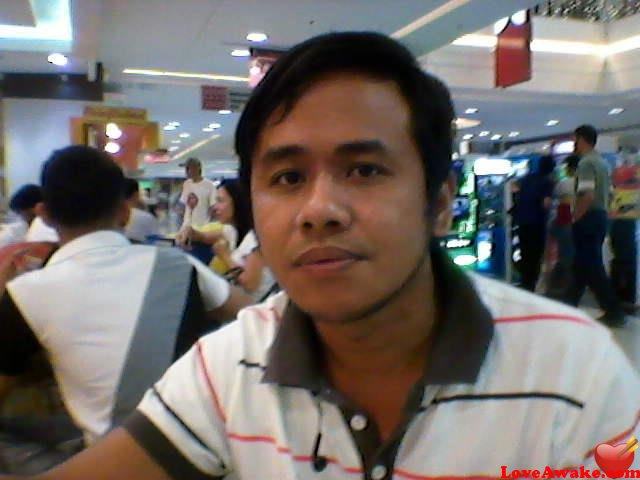 echiesayno Filipina Man from Cavite, Luzon
