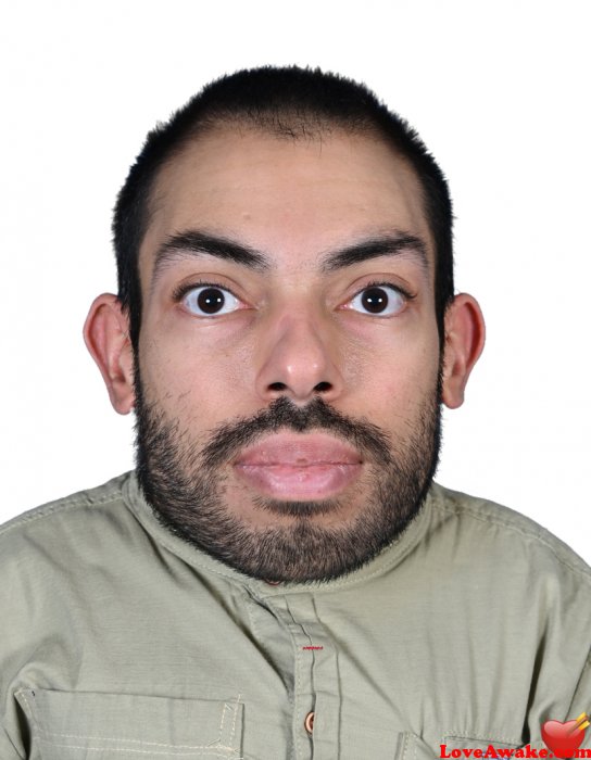 Hasanzohdi7 UAE Man from Al Ain