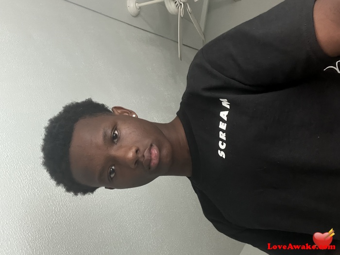 Snapsowymxri American Man from Rockford