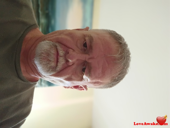 beekj5 American Man from Biloxi