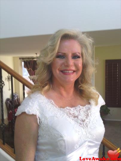 Cherie61 American Woman from Eden
