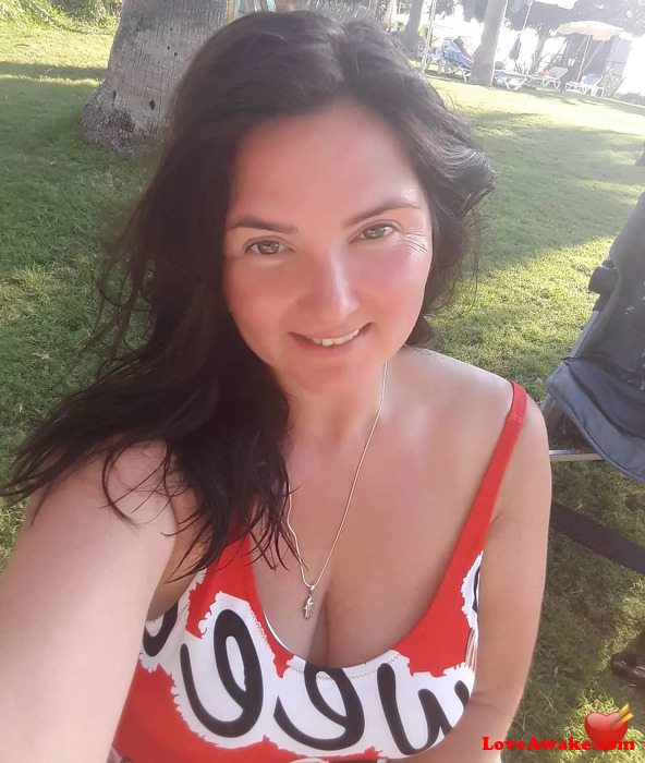 doarwkrr American Woman from Lehi