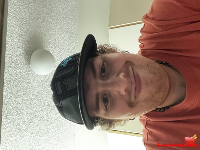 PvilleBoi Canadian Man from Nanaimo