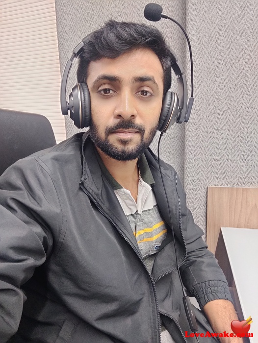 Grey126 Indian Man from Mumbai (ex Bombay)
