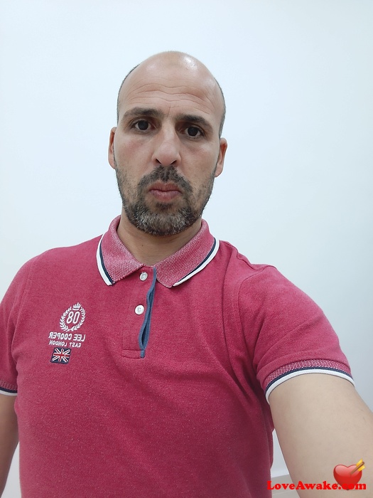 Dzdz Algerian Man from Alger (Algiers)