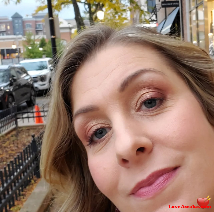 Baileyx American Woman from Bronx/New York