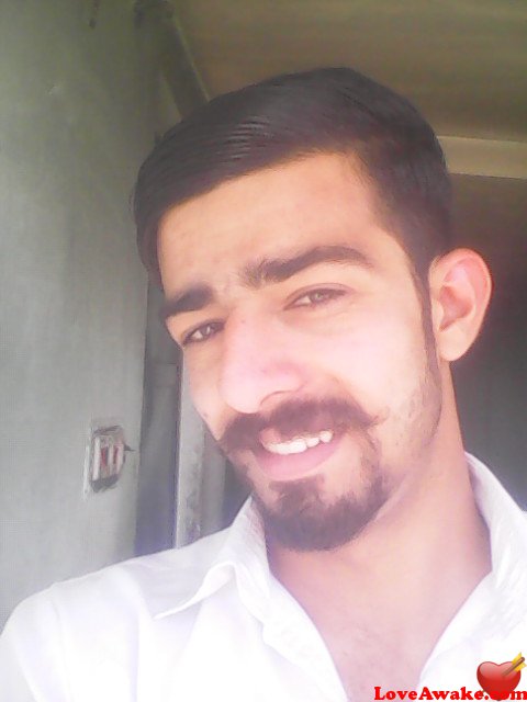 Asimia Pakistani Man from Islamabad