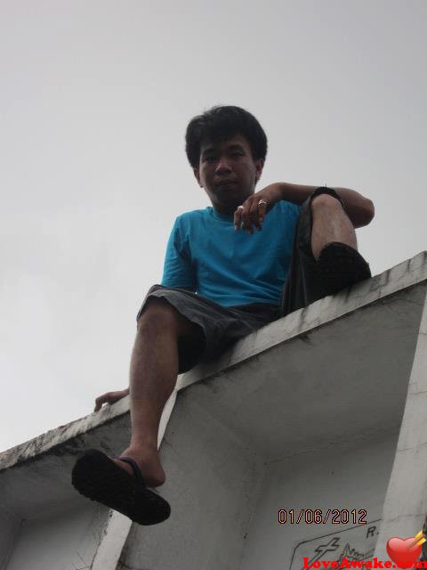 rononoahh Filipina Man from Makati