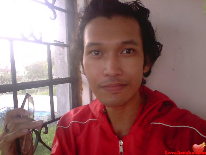 Jacsarnalv Filipina Man from Manila