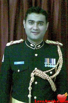 nomimr Pakistani Man from Karachi