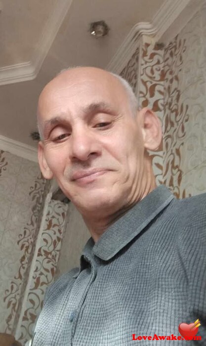 Fzil Algerian Man from Alger (Algiers)