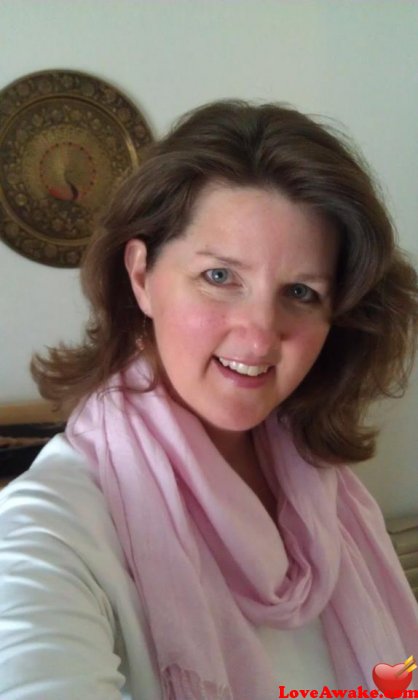 ElizabethAA American Woman from Highlands Ranch