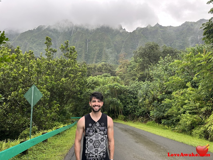 gustavobitte23 American Man from Los Angeles