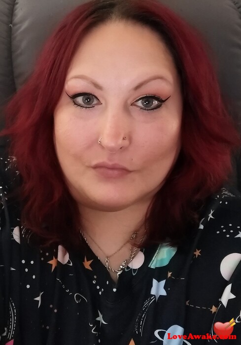 Erinpa420 American Woman from Northampton