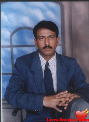 itemmor Pakistani Man from Karachi