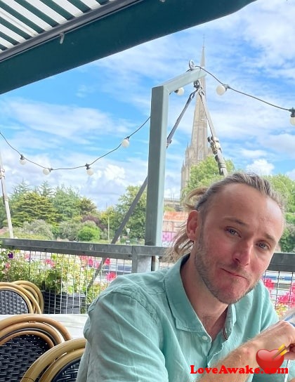 DrJackaroo UK Man from Bristol