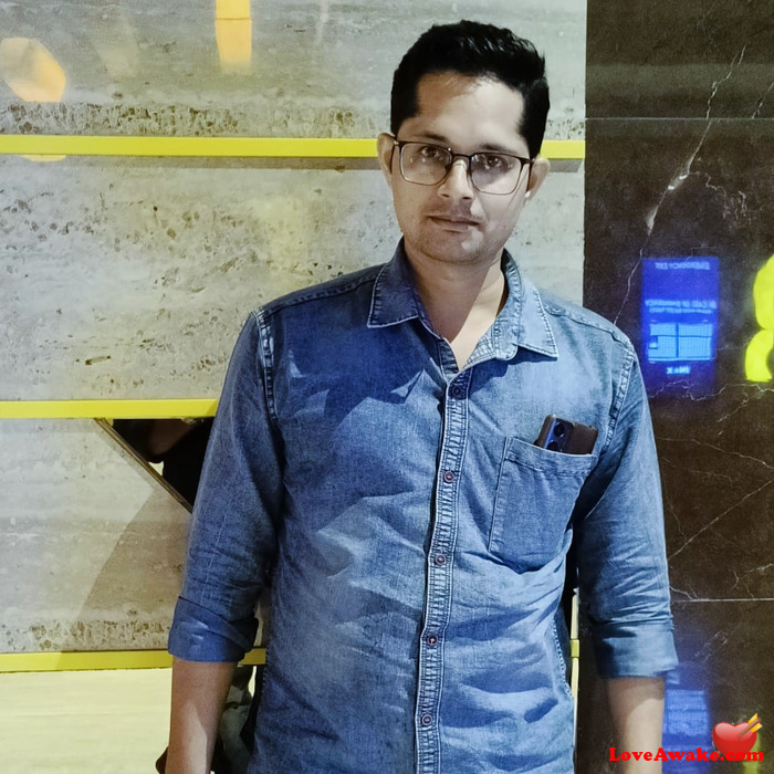 rhl539 Indian Man from Surat