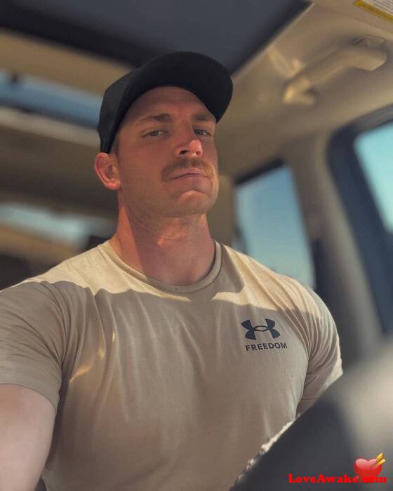 DonaldDW Australian Man from Overseas