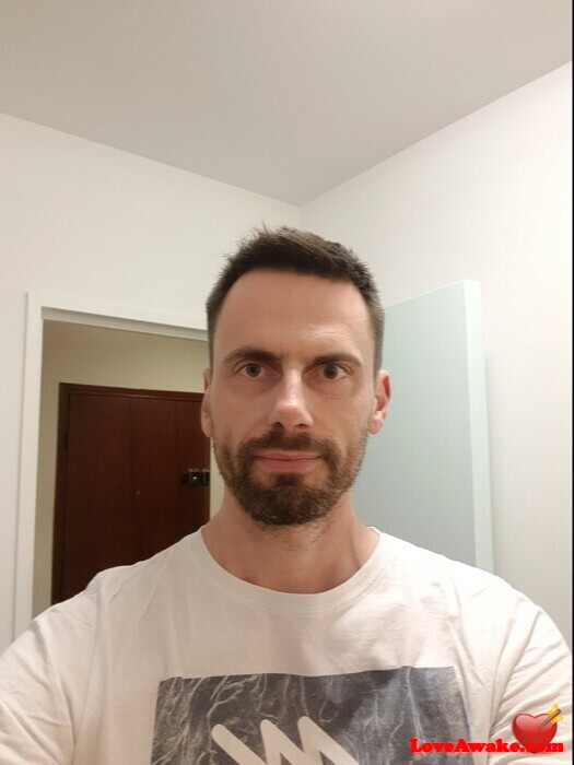 Robert0180 French Man from Compiegne