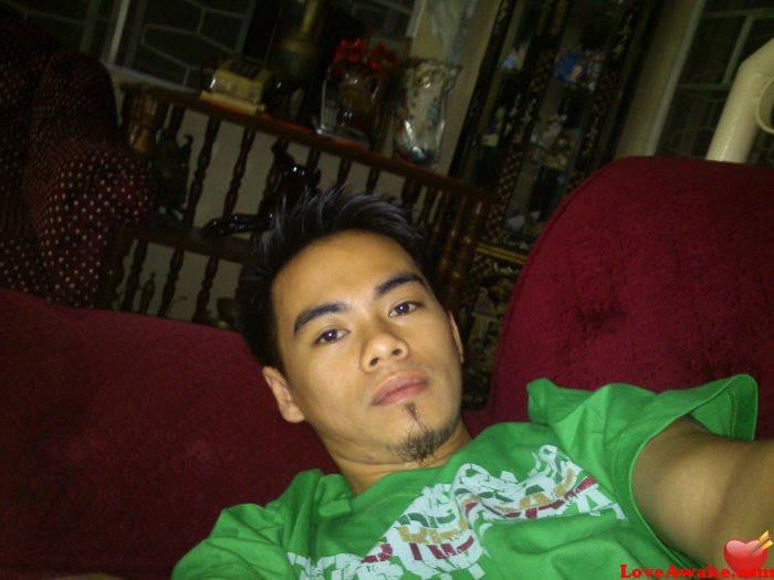lautz Filipina Man from Mandaluyong
