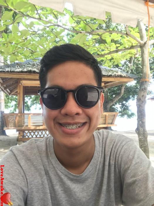 rexhallazgo18 Filipina Man from Misamis Or./Cagayan De Oro