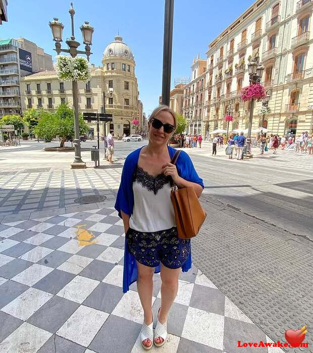 lyla476 Romanian Woman from Barticesti
